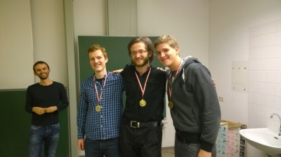 Christian Strunck (Präsident) und Gewinner Alexander Maser, Oliver Grytzmann und Andreas Rauda (v.l.n.r.) (c) Stefan Lüthje